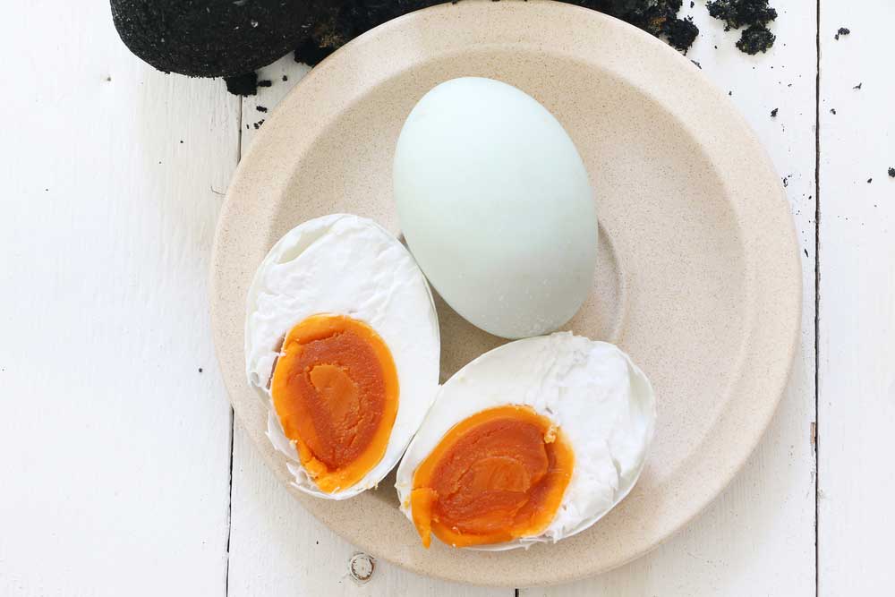 5 Manfaat yang Bisa Diperoleh dari Makan Telur Asin