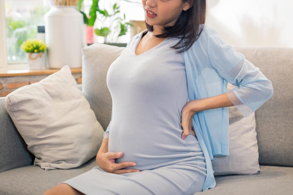 risiko menggendong anak saat hamil