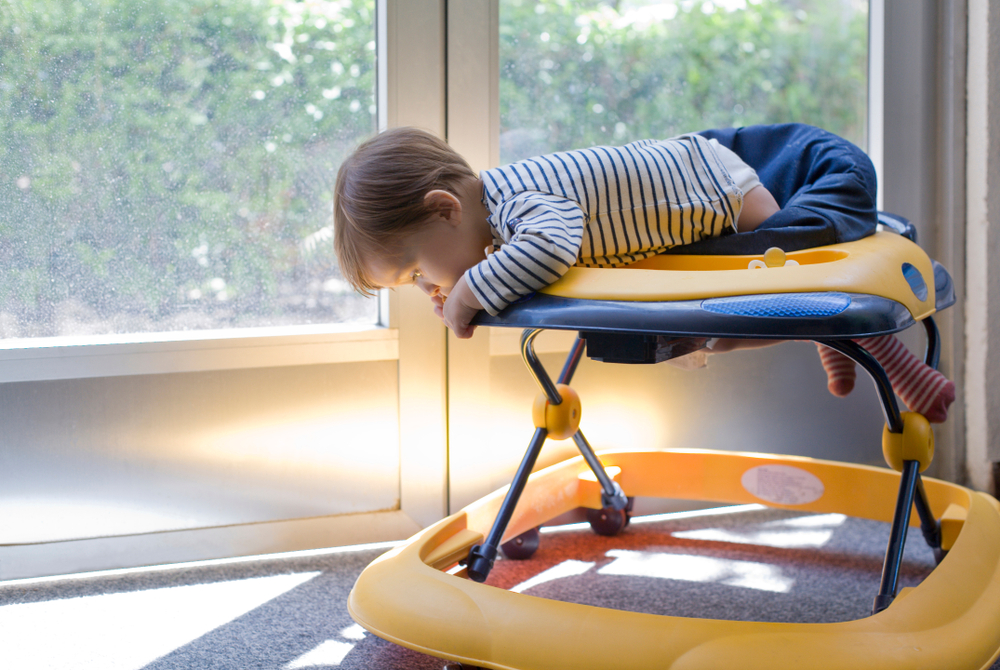 Penggunaan Baby Walker, Aman atau Malah Berbahaya?