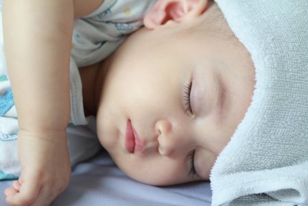 Efektifkah Bawang Merah untuk Mengobati Flu pada Bayi?