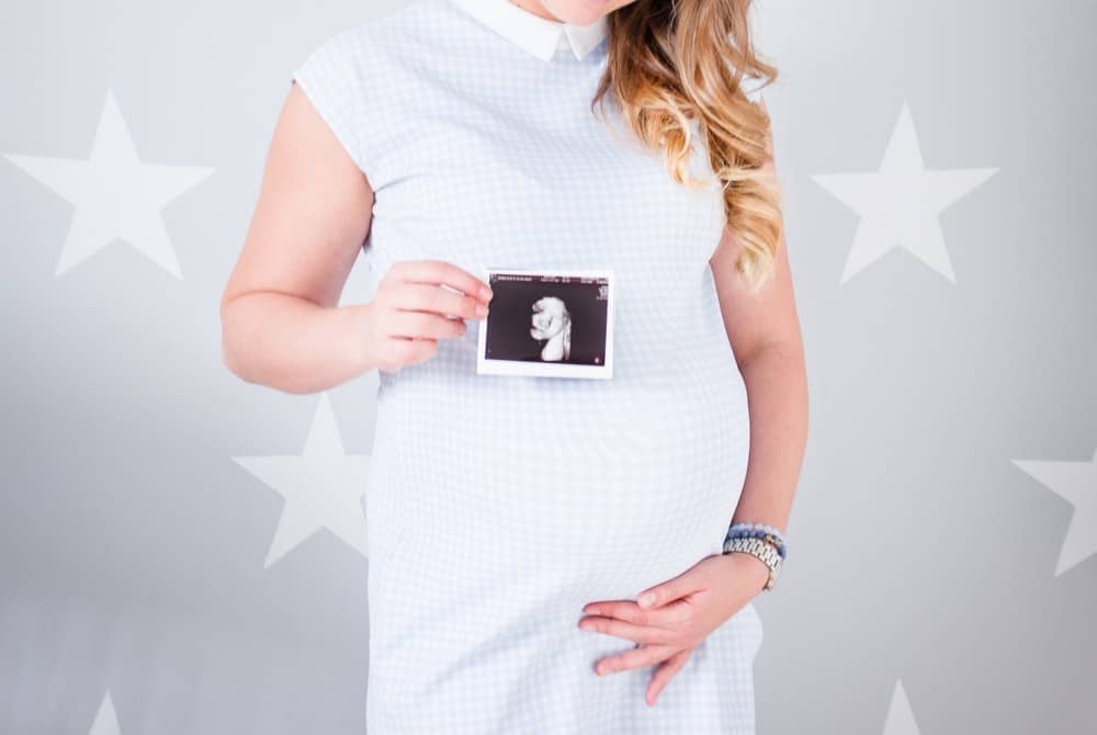 Hamil 5 Bulan, Saat Sudah Janin Bisa Mendengar Detak Jantung Ibu