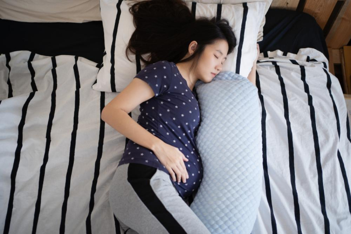 11 Bahaya Jika Wanita Merokok Yang Tidak Boleh Disepelekan Hello Sehat 11 Bahaya Jika Wanita Merokok Yang Tidak Boleh Disepelekan Hello Sehat