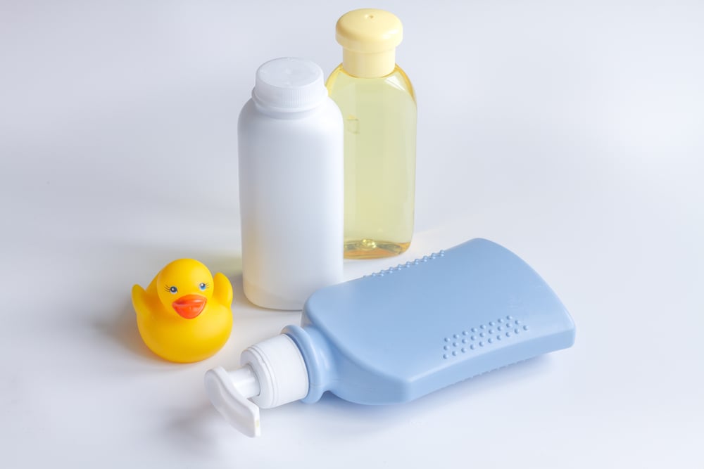 manfaat baby oil untuk bayi