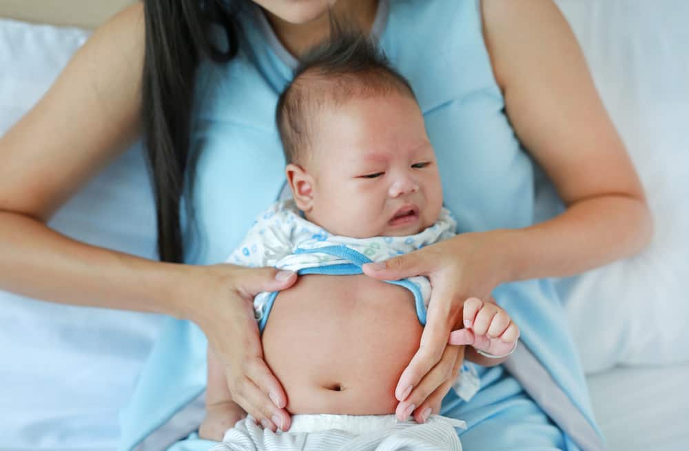 Penyebab Perut Bayi Kembung dan Berbunyi Plus Cara Mengatasinya