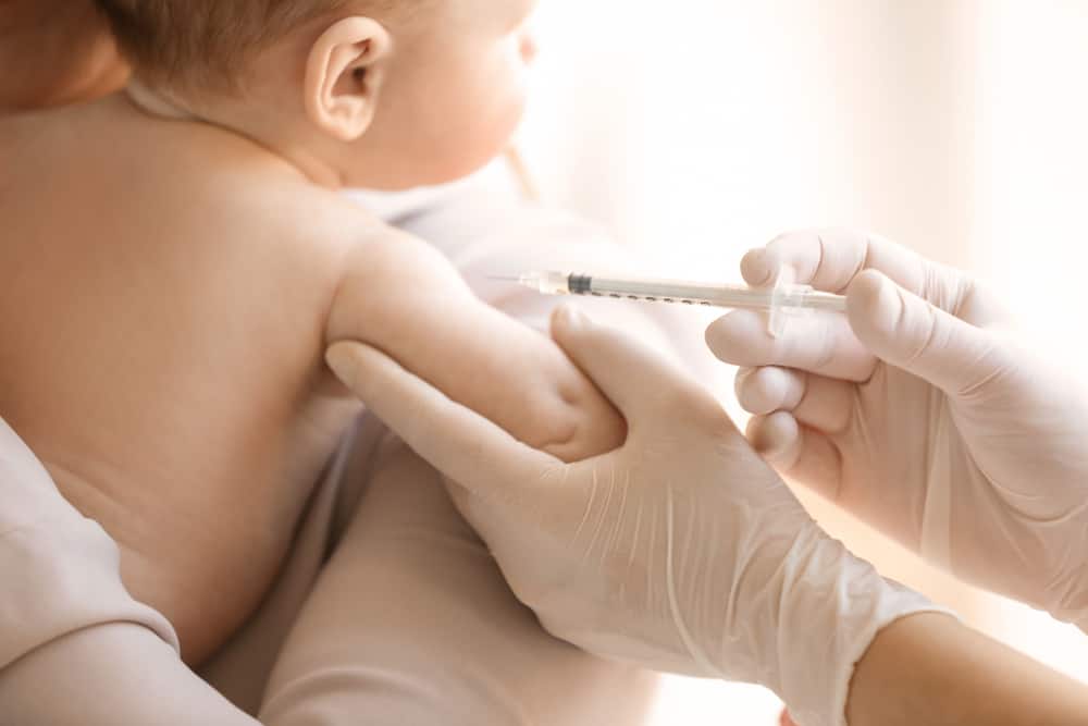 bolehkah-bayi-dimandikan-setelah-imunisasi
