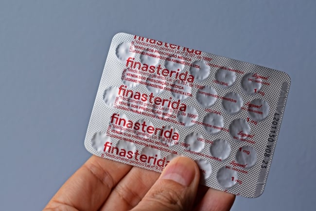 Finasteride: Kegunaan, Dosis, Aturan Pakai, Efek Samping, Dll.