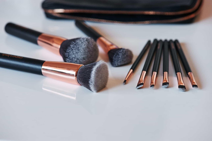 kuas makeup