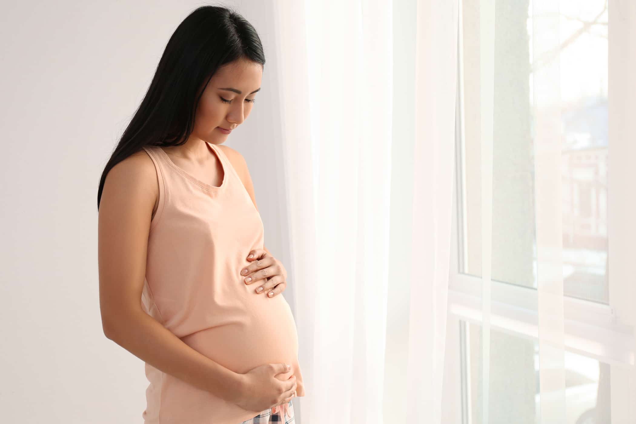 4 Risiko Komplikasi yang Mungkin Dihadapi Ibu Jika Hamil Lebih dari 42 Minggu (Hamil Postterm)