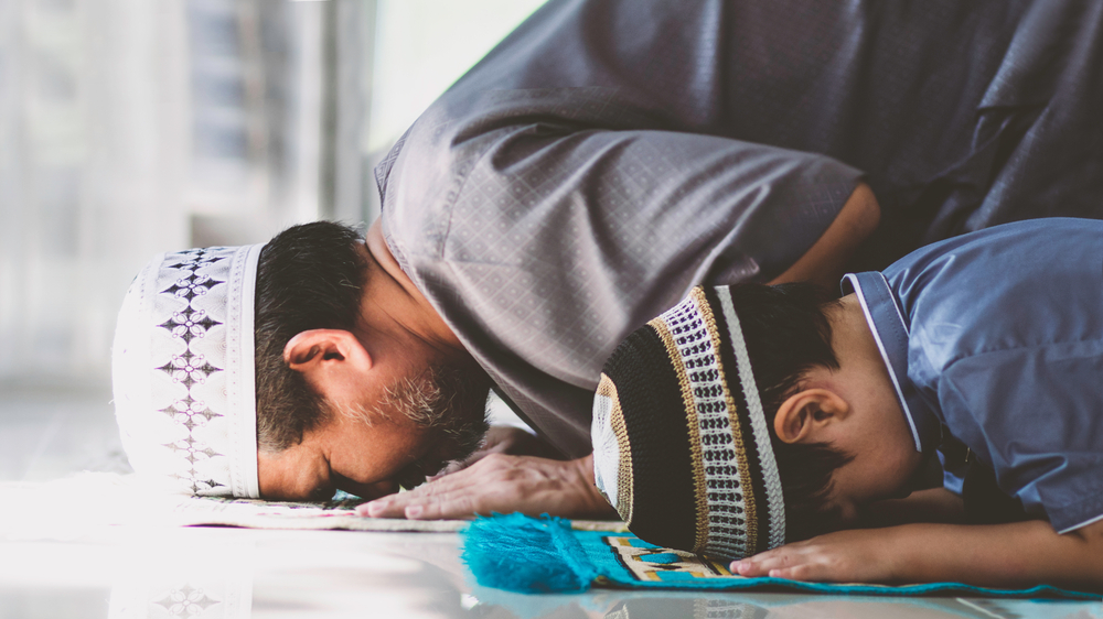 7 Manfaat Gerakan Salat bagi Kesehatan Fisik dan Mental