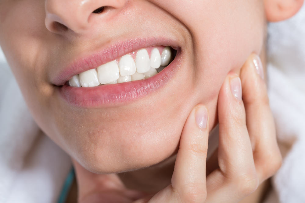 6 Tips Jitu yang Terbukti Ampuh Mengatasi Sakit Gigi