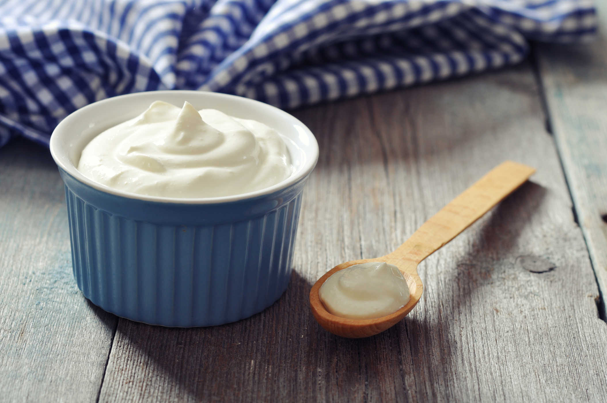 Tips Memanfaatkan Greek Yogurt untuk Rambut dan Wajah
