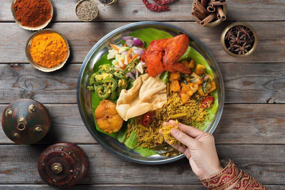 7 Kebiasaan Makan Tak Sehat Selama Puasa
