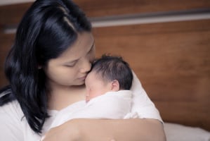 Pentingnya Inisiasi Menyusui Dini Pada Bayi