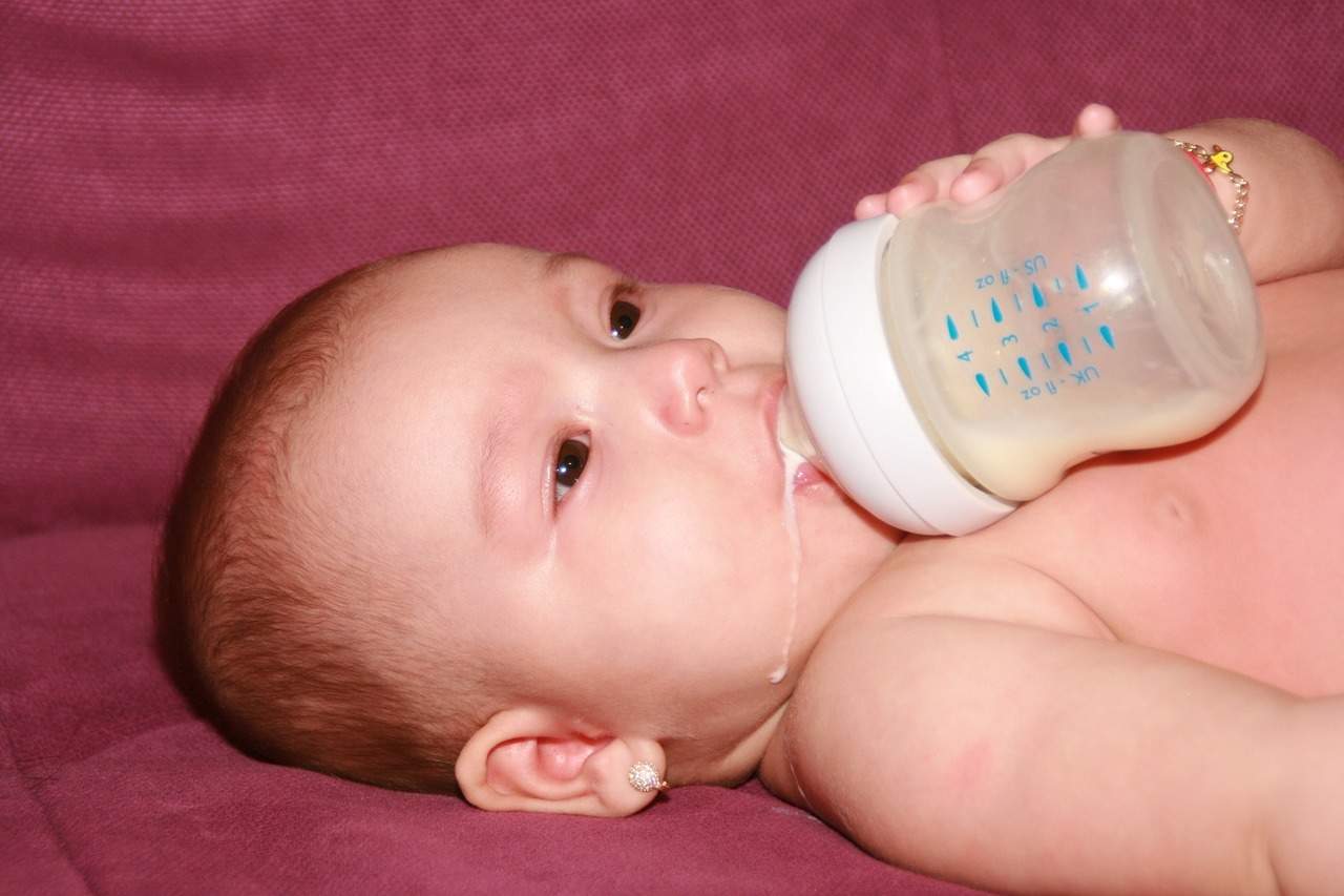 Apakah Bayi Saya Sudah Minum Cukup ASI?