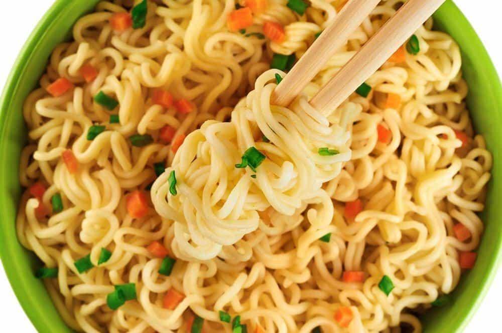 Mie Atau Nasi, Mana Yang Lebih Sehat untuk Dimakan?