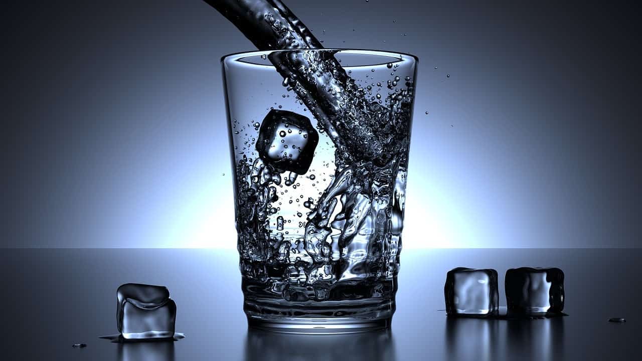 7-waktu-yang-tepat-untuk-minum-air-putih