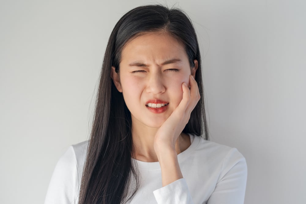 Cara mencabut gigi geraham sendiri tanpa rasa sakit