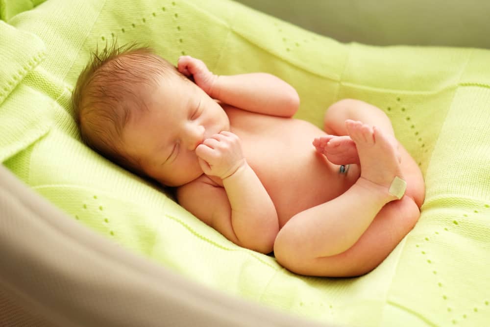Pentingnya Berat Badan Normal pada Bayi Baru Lahir