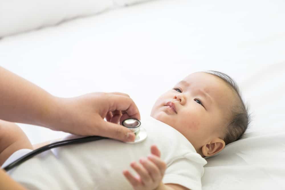 Memahami Penyebab Testis Tidak Turun pada Bayi dan Penanganannya