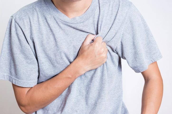 Tangan Gemetar, Jantung Berdebar? Waspada Hipertiroid