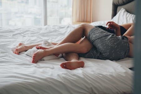Apa Risikonya Jika Berhubungan Seks di Usia Terlalu Muda?