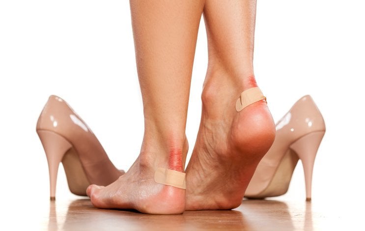 10 Penyakit yang Mungkin Terjadi Akibat Sepatu yang Buruk