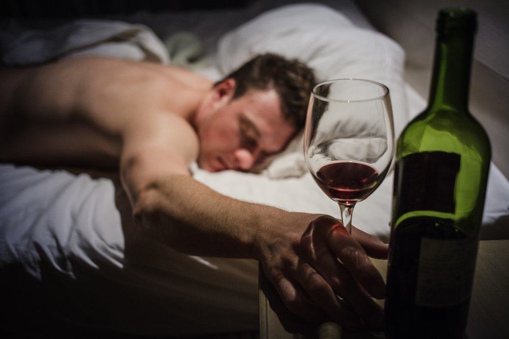 Alkohol: Membuat Nyenyak atau Mengganggu Tidur?