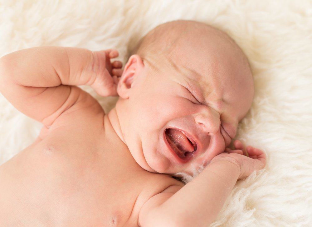 Mengapa Bayi dan Balita Sering Sulit Buang Air Besar?
