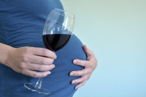 minum alkohol saat hamil