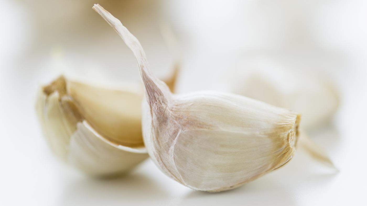 khasiat bawang putih yang dimasak ataupun makan mentah
