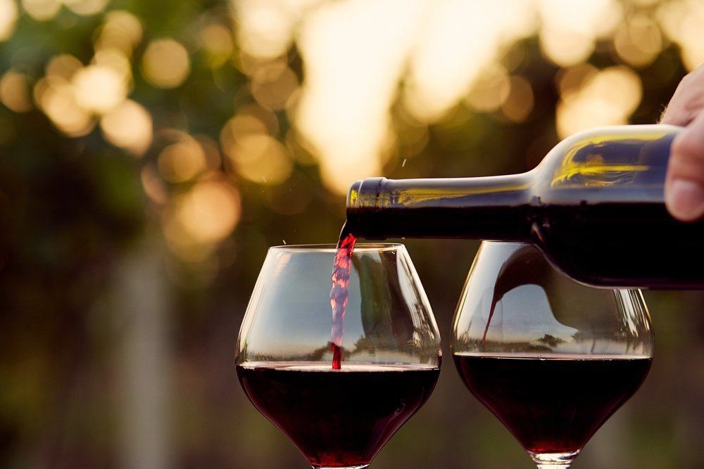 7 Manfaat Wine untuk Kesehatan dan Risikonya