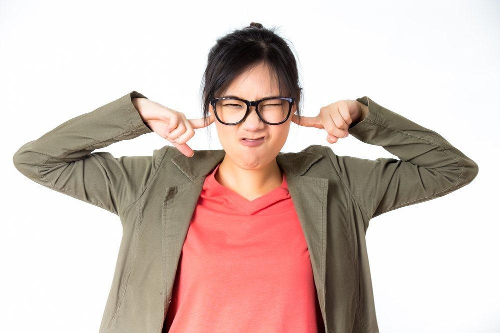 Tidak Tahan Dengan Suara Bising? Bisa Jadi Ciri Hiperakusis