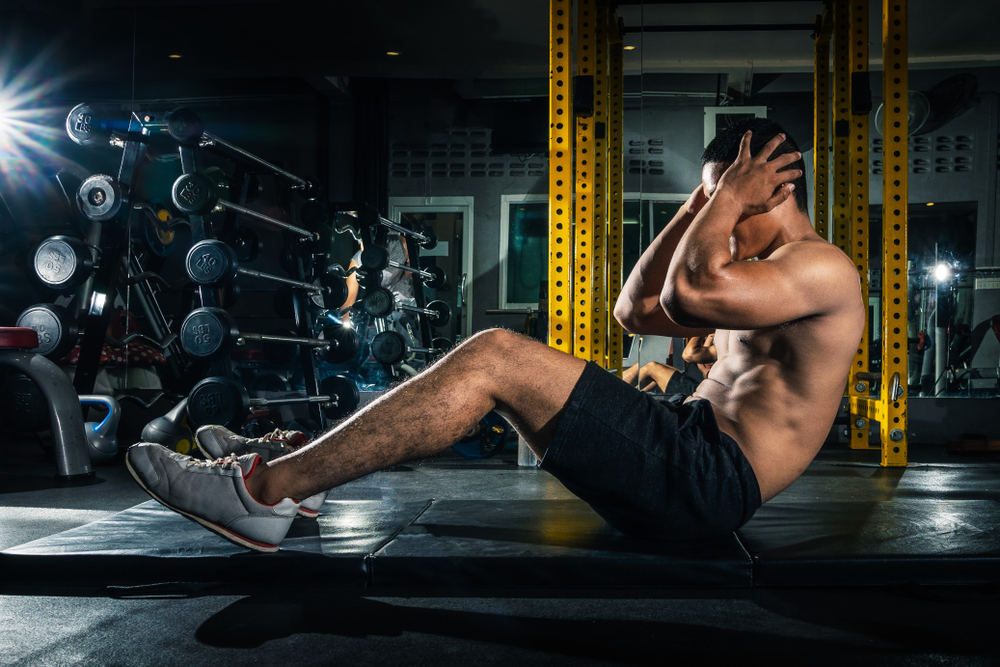 7 Latihan Membentuk Otot Perut agar Ramping dan Sixpack