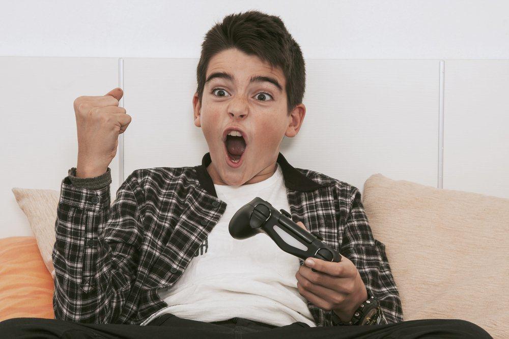 Berapa Lama Waktu Bermain Video Game yang Pas untuk Anak?