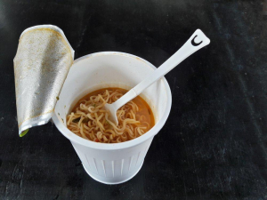wadah mie instan pop mie sebabkan kanker