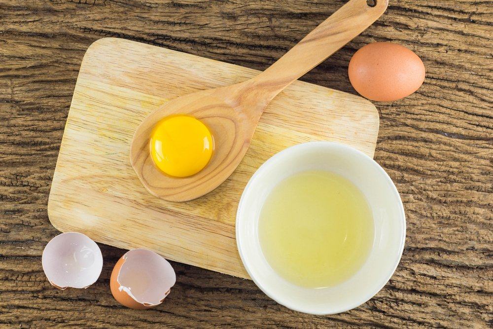 Makan Telur Mentah, Sehat atau Malah Berbahaya?