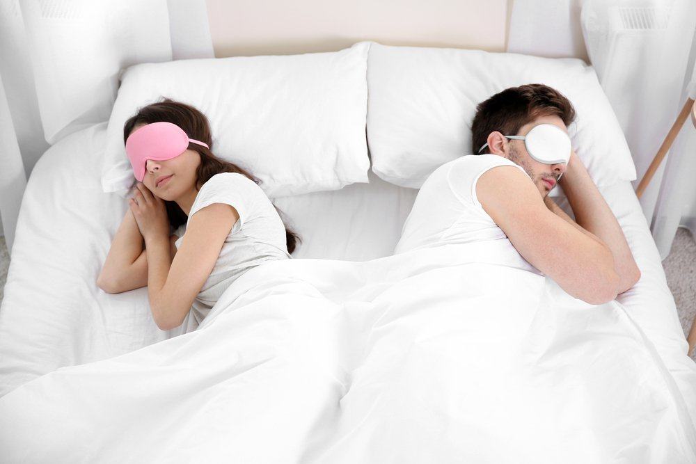 Keuntungan dan Kekurangan Suami Istri Tidur Terpisah