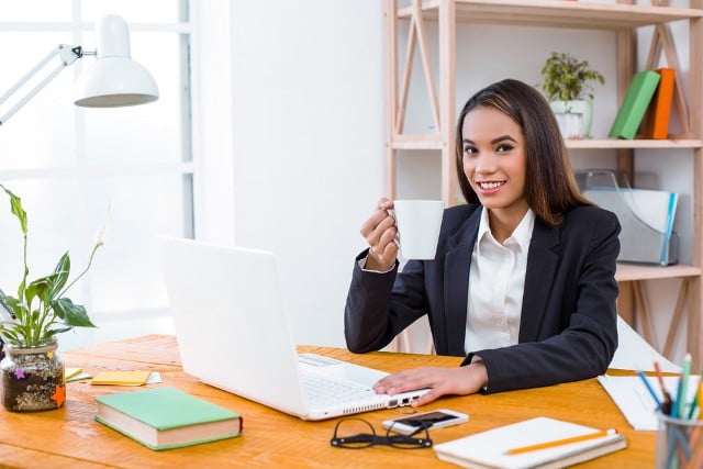 9 Kebiasaan Buruk di Kantor yang Ternyata Merusak Kesehatan