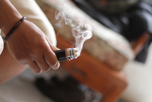 Mengulik Vape Tanpa Nikotin, Ternyata Sama Bahayanya dengan Vape Biasa