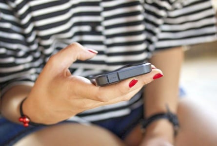 Sering Main Medsos Bisa Sebabkan Kecanduan, Ini Tanda dan Cara Mengatasinya