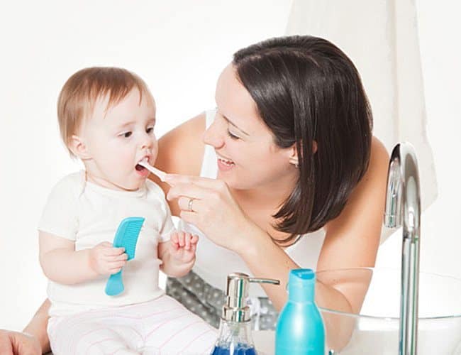 5 Langkah Penting untuk Merawat Gigi Bayi Anda