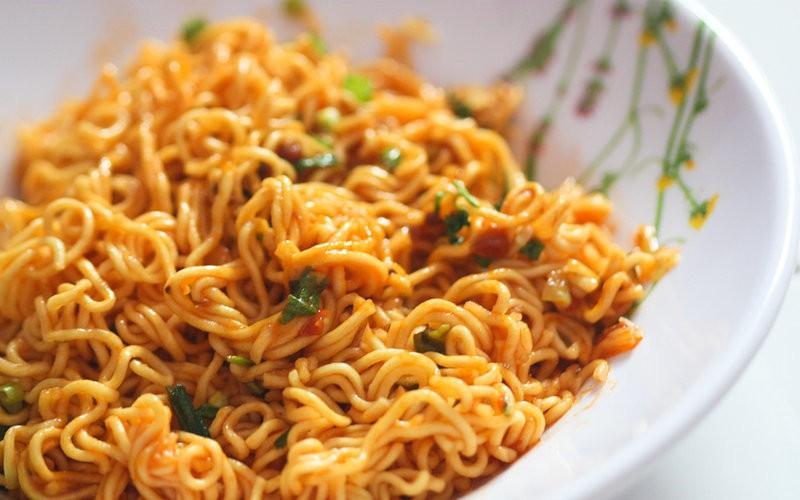 5 Bahaya Mie Instan Jika Terlalu Sering Dikonsumsi