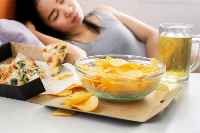 4 Dampak Negatif Langsung Tidur Setelah Makan