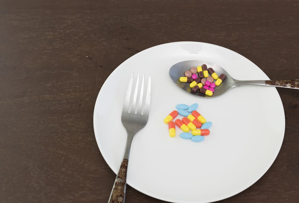 minum obat setelah makan atau sebelum makan