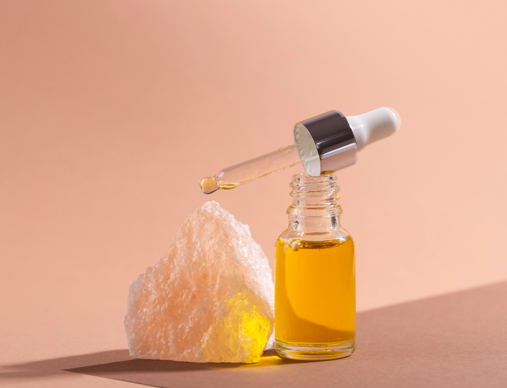 Melembapkan, Ini 6 Manfaat Mineral Oil dalam Produk Skincare
