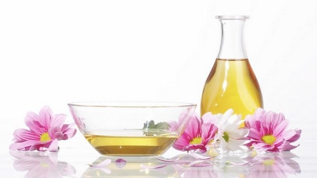 Sering Dinilai Buruk, Justru Inilah 5 Manfaat Mineral Oil dalam Kosmetik