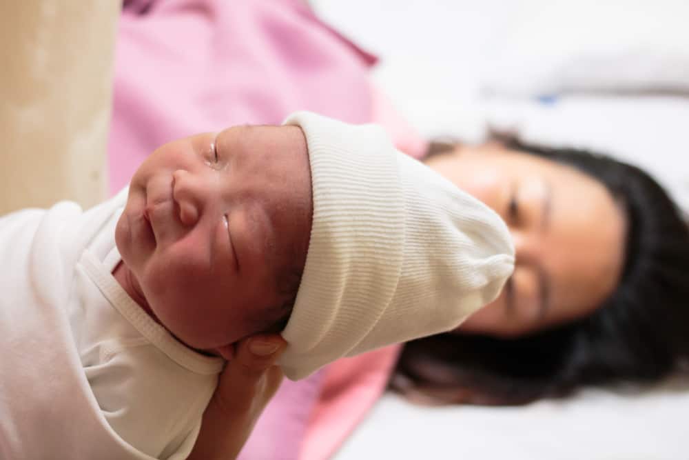 16 Daftar Komplikasi Persalinan yang Berisiko Bagi Ibu dan Bayi
