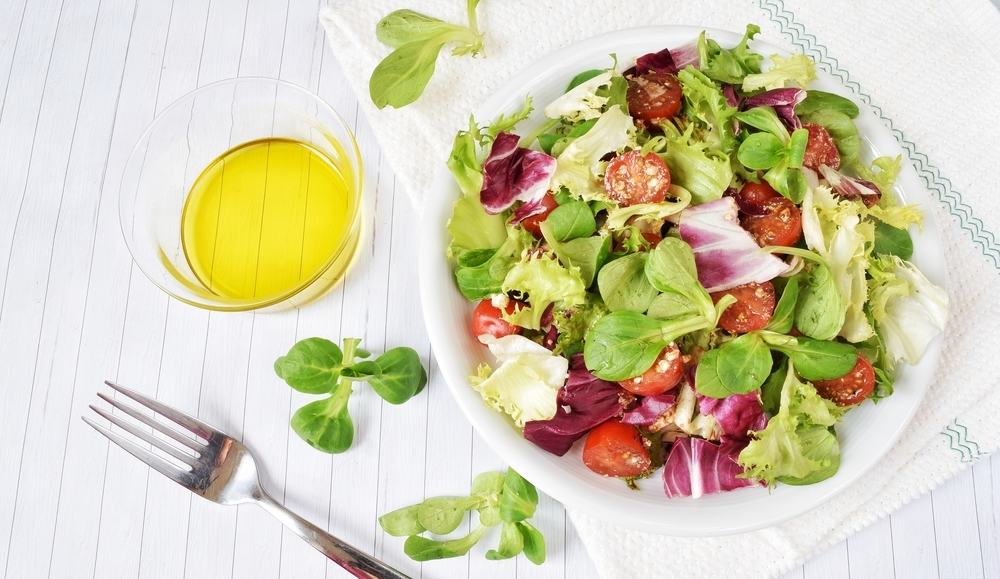 Hati-Hati, Salad yang Anda Kira Sehat, Malah Bisa Menggagalkan Diet Anda