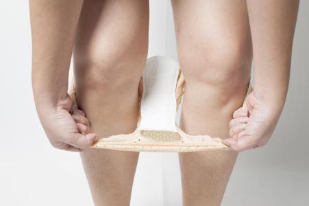 Cara Memakai Pembalut yang Benar dan Kebiasaan yang Keliru