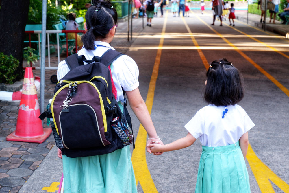 Masuk Sekolah Terlalu Pagi Berisiko Mengganggu Kesehatan Anak